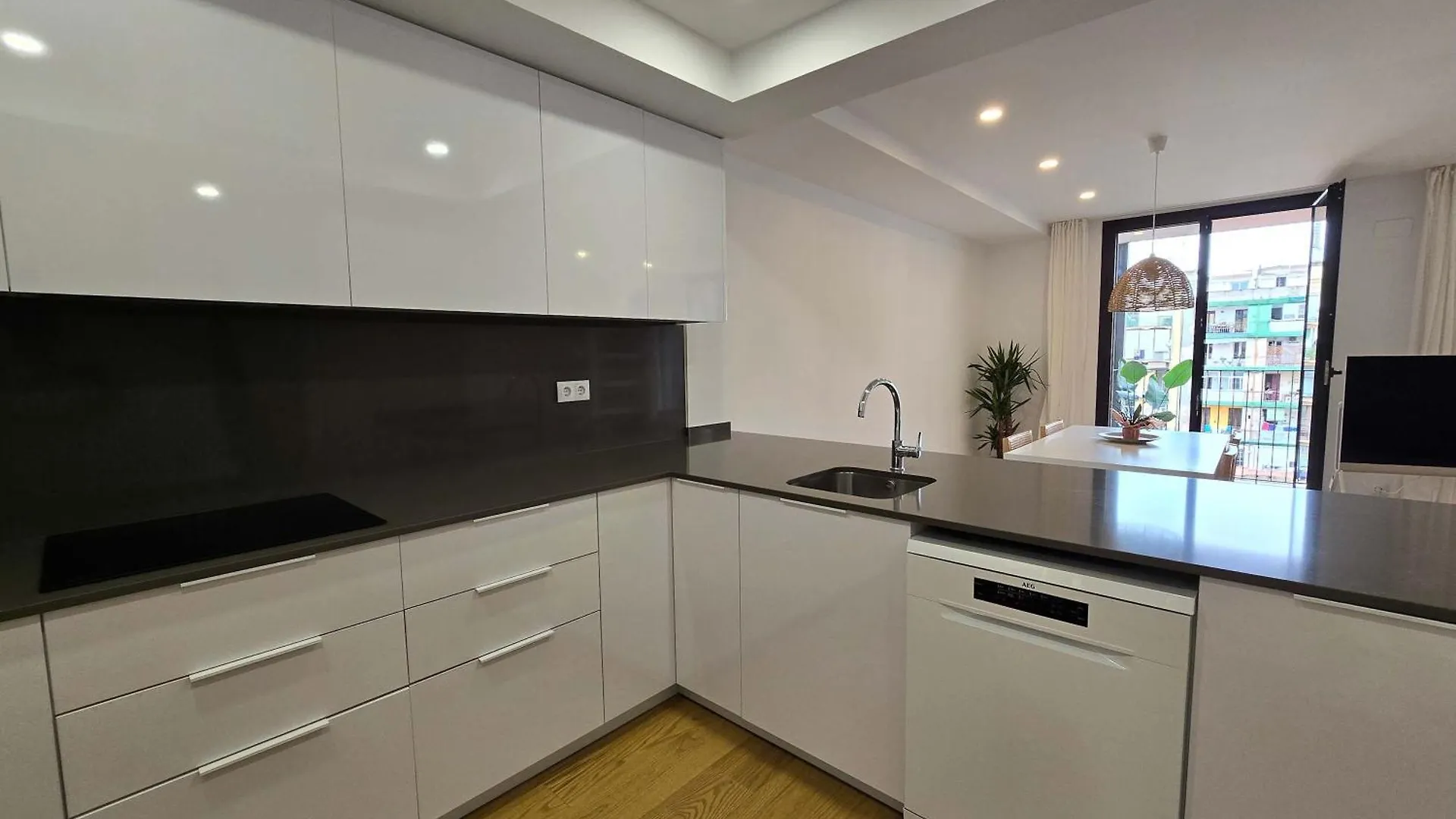 Eixample Penthouse - Bright 2Br Duplex With Terraces Apartment Barcelona Spain